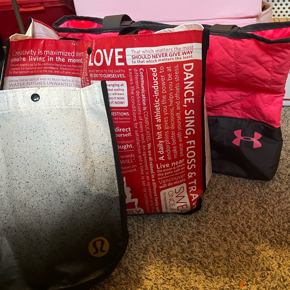 Bag giveaway listing